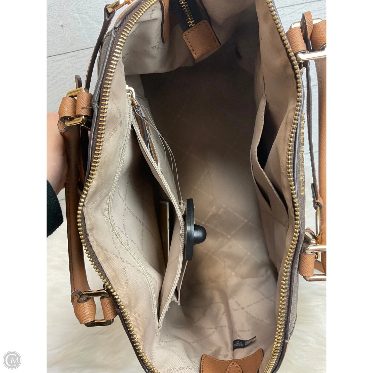 Handbag Designer By Michael Kors, Size: Medium