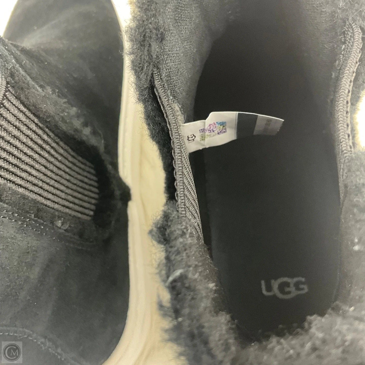 Boots Designer By Ugg In Black, Size: 8