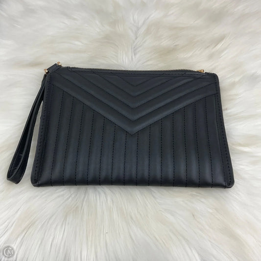 Wristlet By Clothes Mentor, Size: Medium