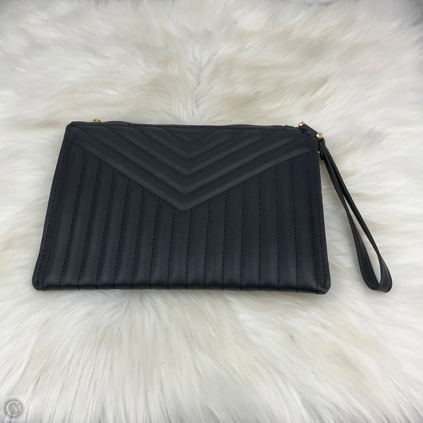 Wristlet By Clothes Mentor, Size: Medium