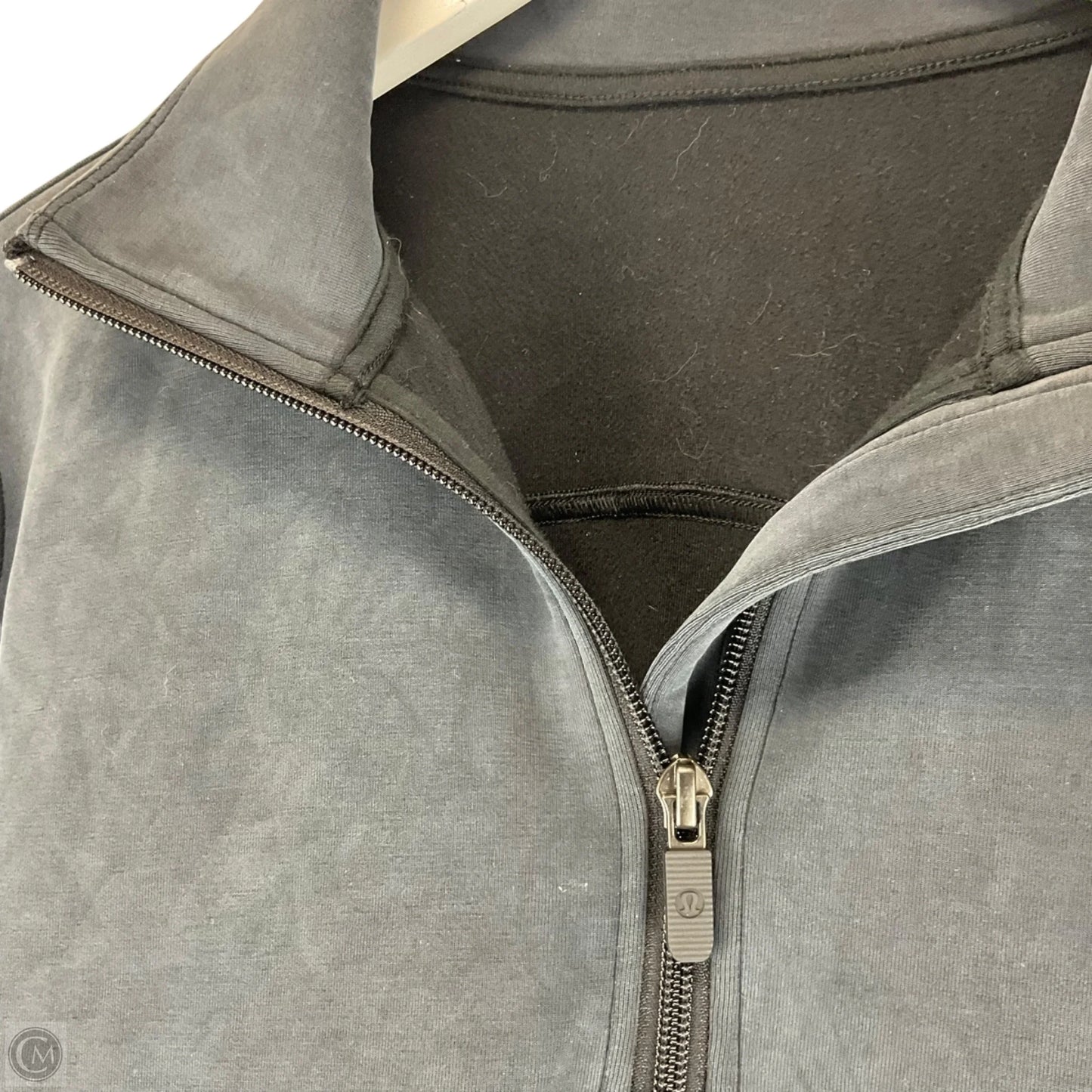 Athletic Top Long Sleeve Collar By Lululemon In Grey, Size: S