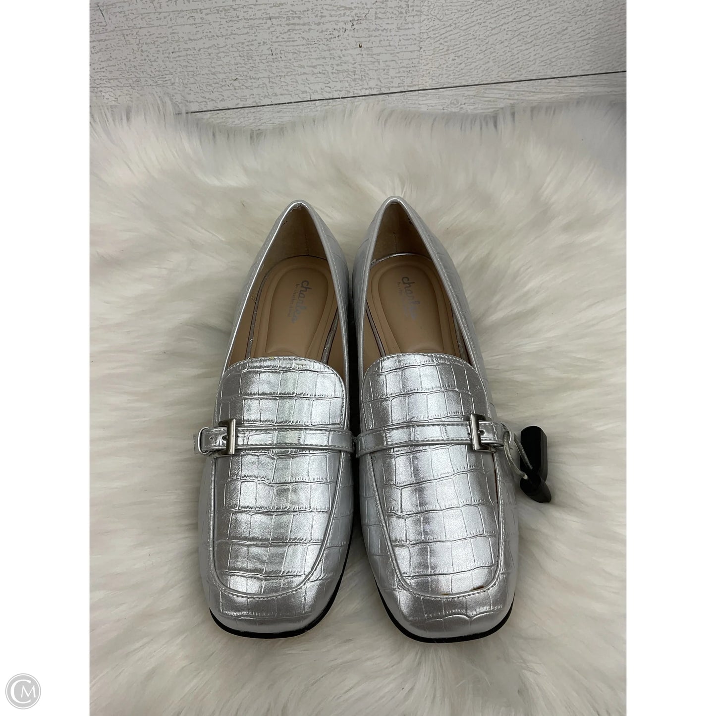 Shoes Flats By Charles By Charles David In Silver, Size: 9