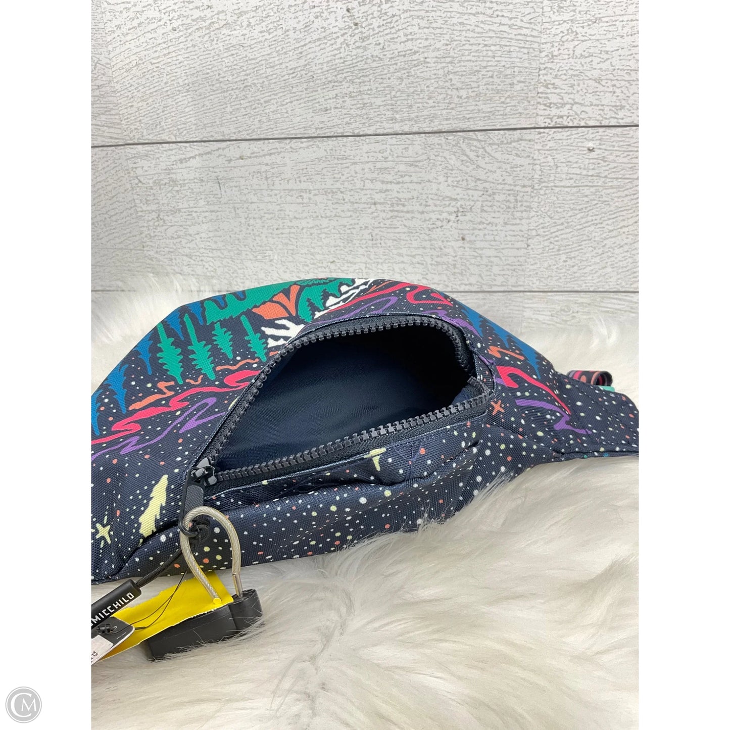 Belt Bag By Clothes Mentor, Size: Small