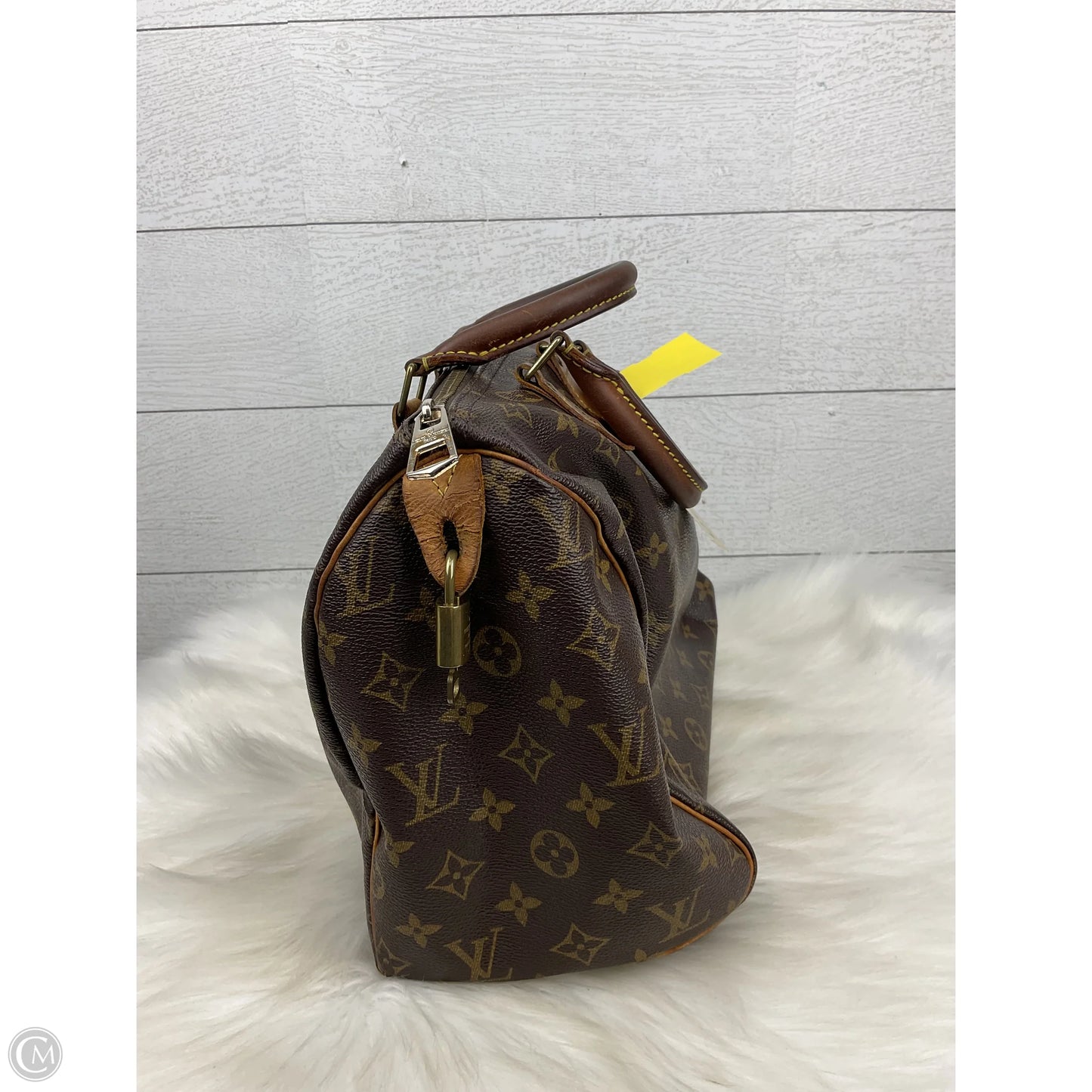Handbag Luxury Designer By Louis Vuitton, Size: Medium