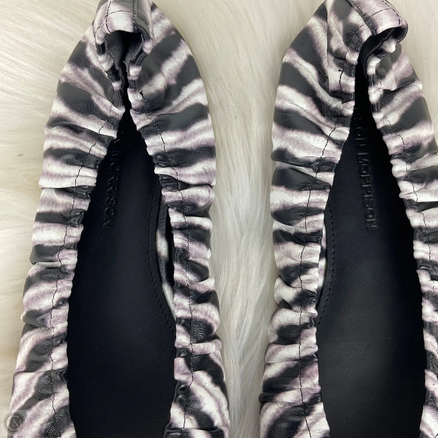 Shoes Flats By Cmb In Animal Print, Size: 7