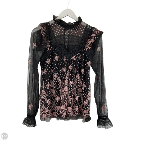 Top Long Sleeve By Clothes Mentor In Black & Pink, Size: Xs
