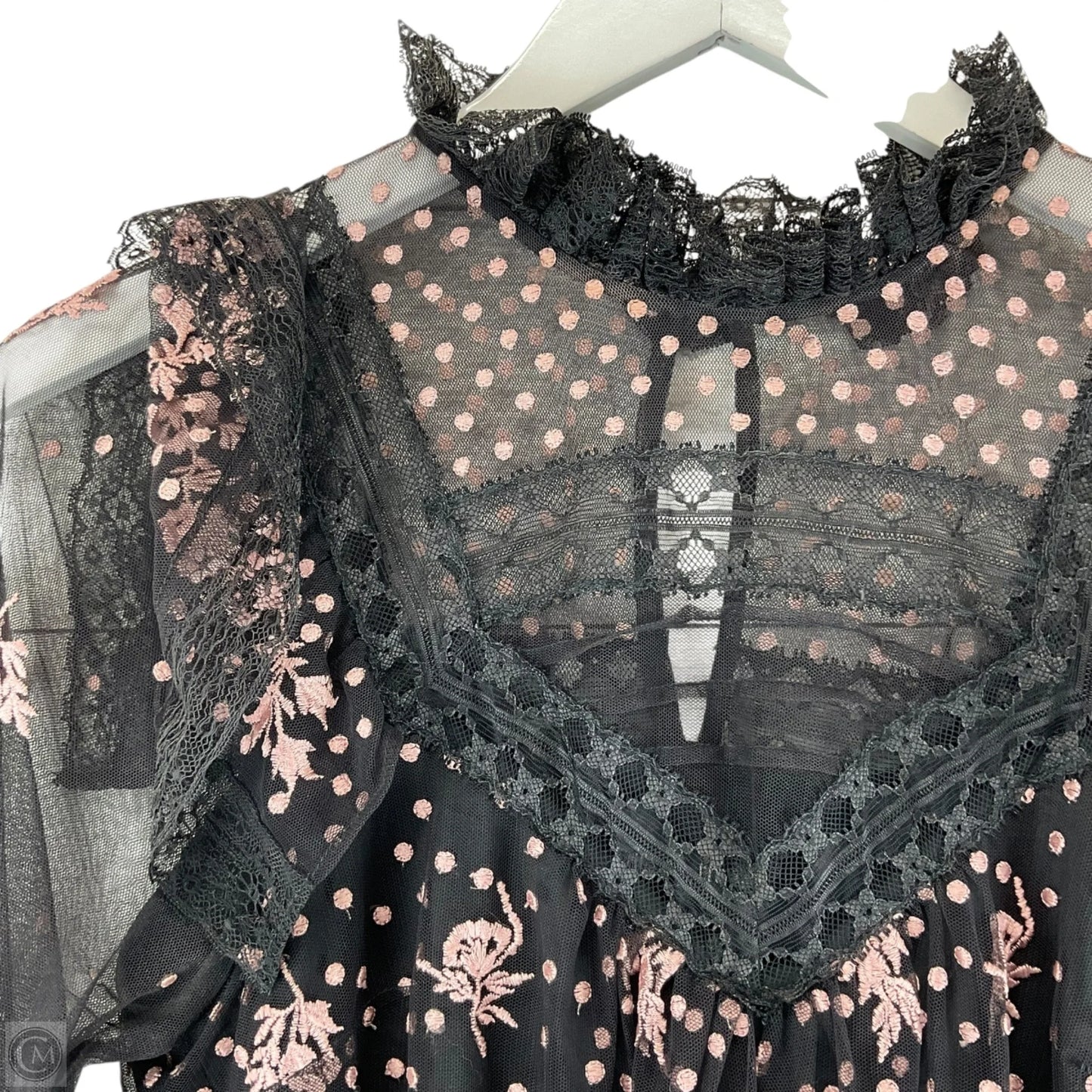 Top Long Sleeve By Clothes Mentor In Black & Pink, Size: Xs