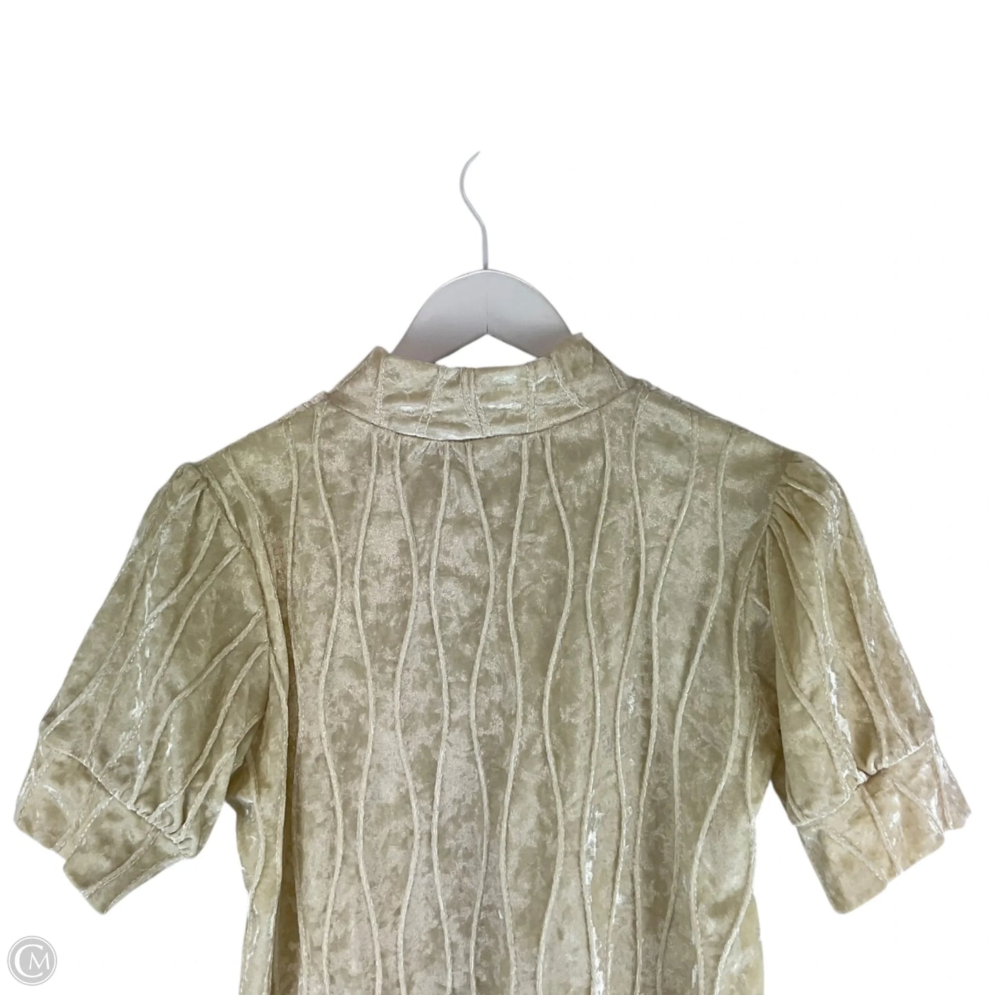 Top Short Sleeve By Thml In Cream, Size: M