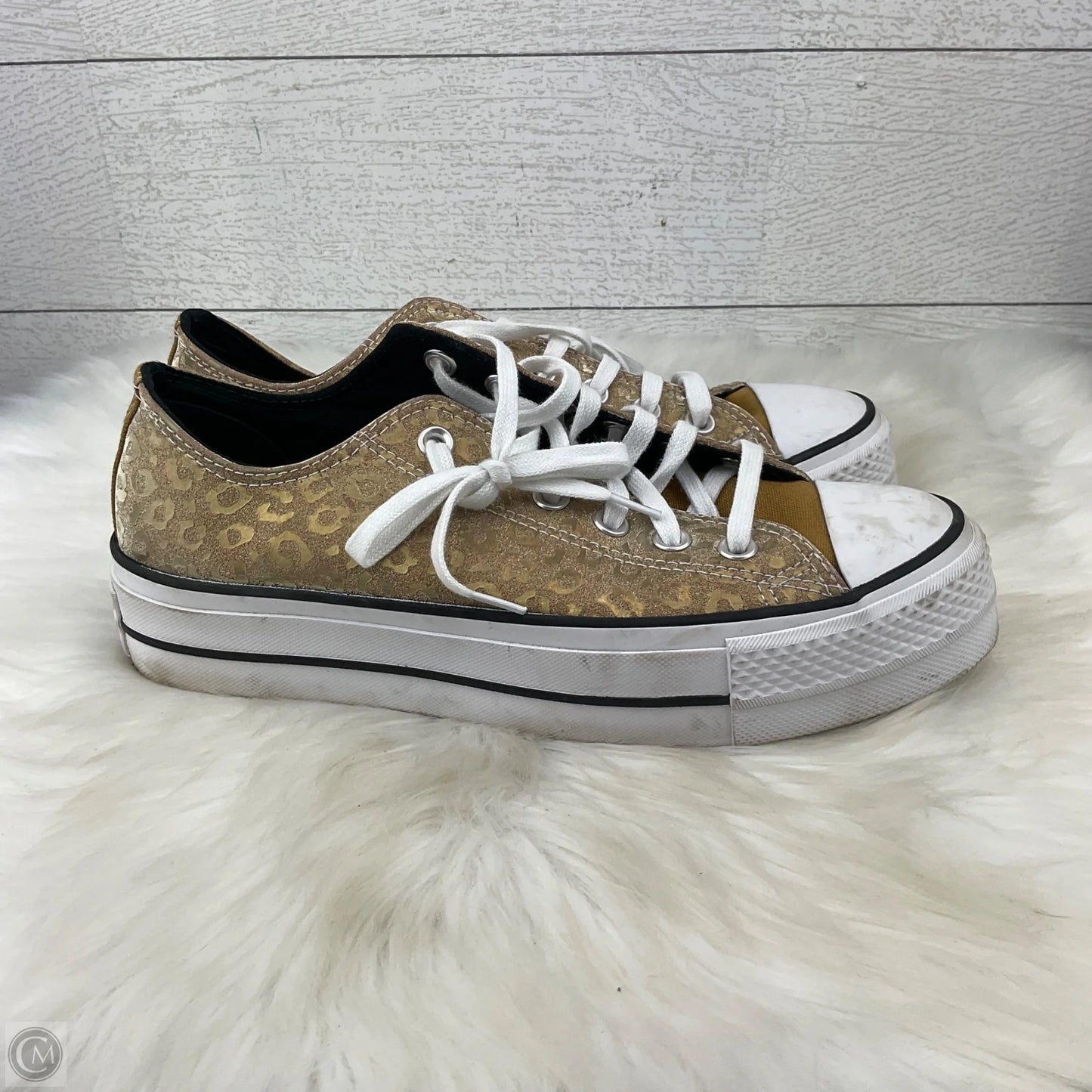 Shoes Sneakers By Converse In Gold, Size: 8.5