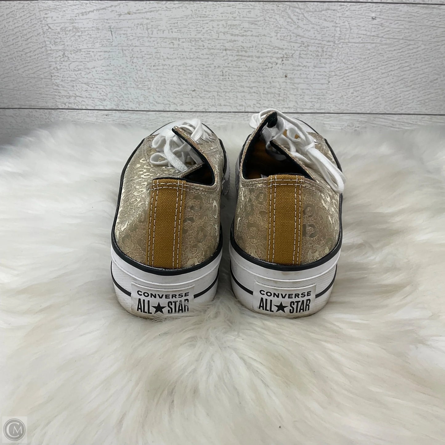 Shoes Sneakers By Converse In Gold, Size: 8.5