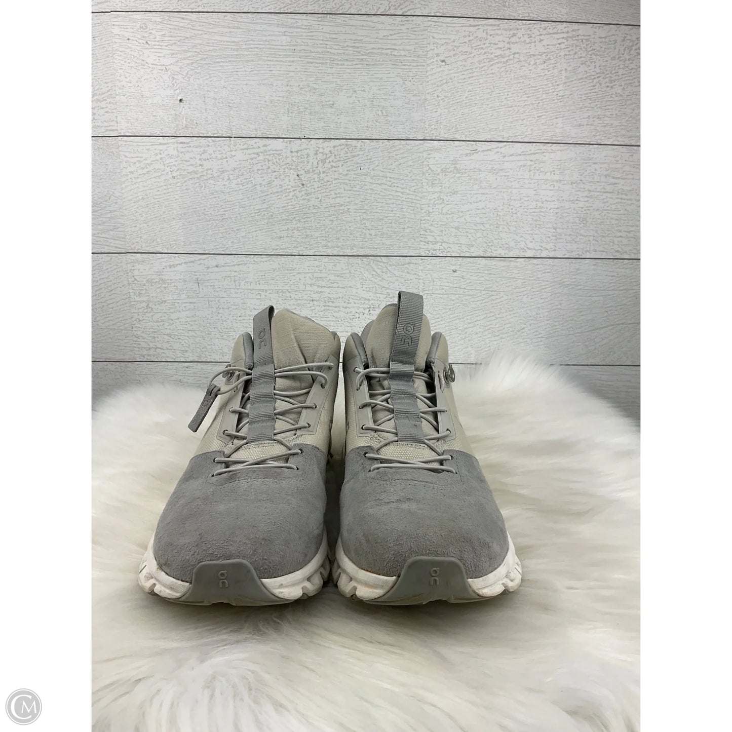Shoes Athletic By On In Grey, Size: 9.5