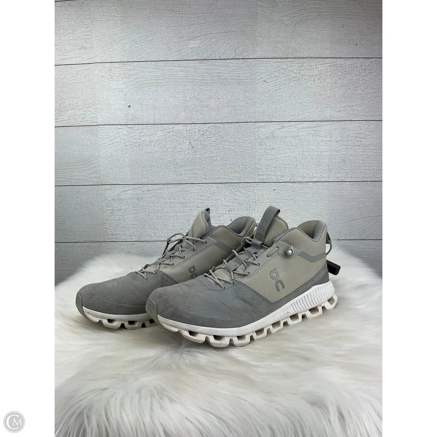 Shoes Athletic By On In Grey, Size: 9.5