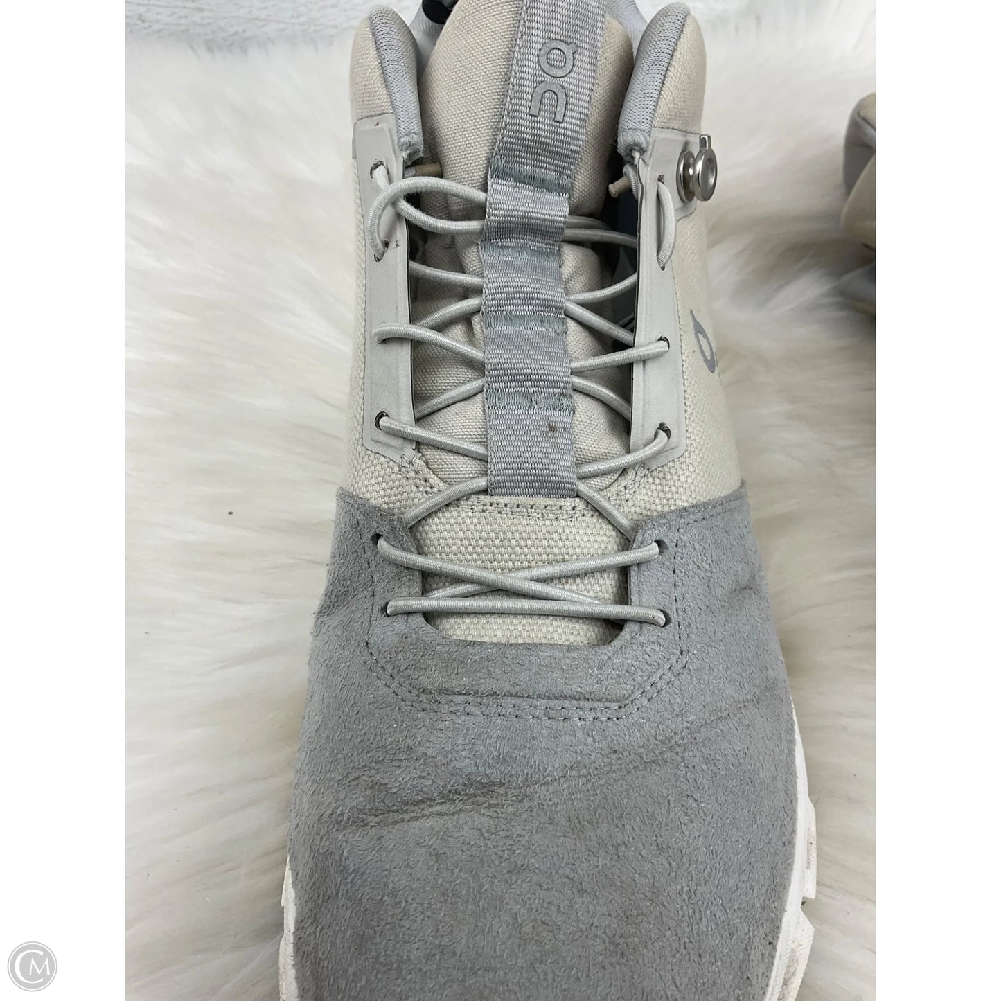 Shoes Athletic By On In Grey, Size: 9.5