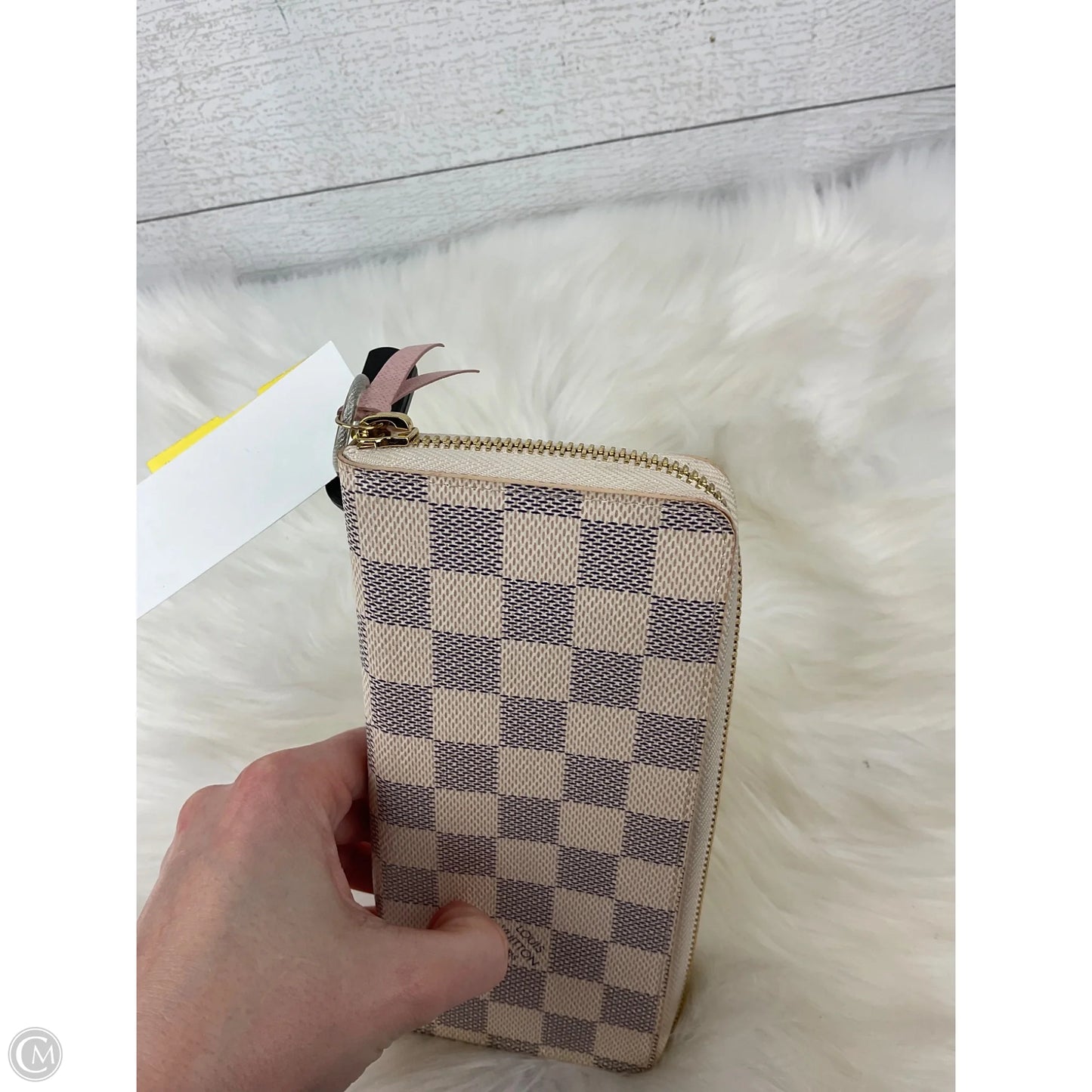 Wallet Luxury Designer By Louis Vuitton, Size: Medium