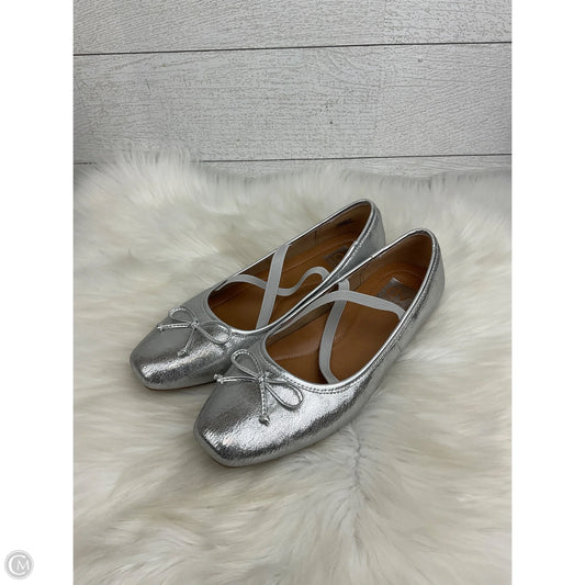 Shoes Flats By Dolce Vita In Silver, Size: 9