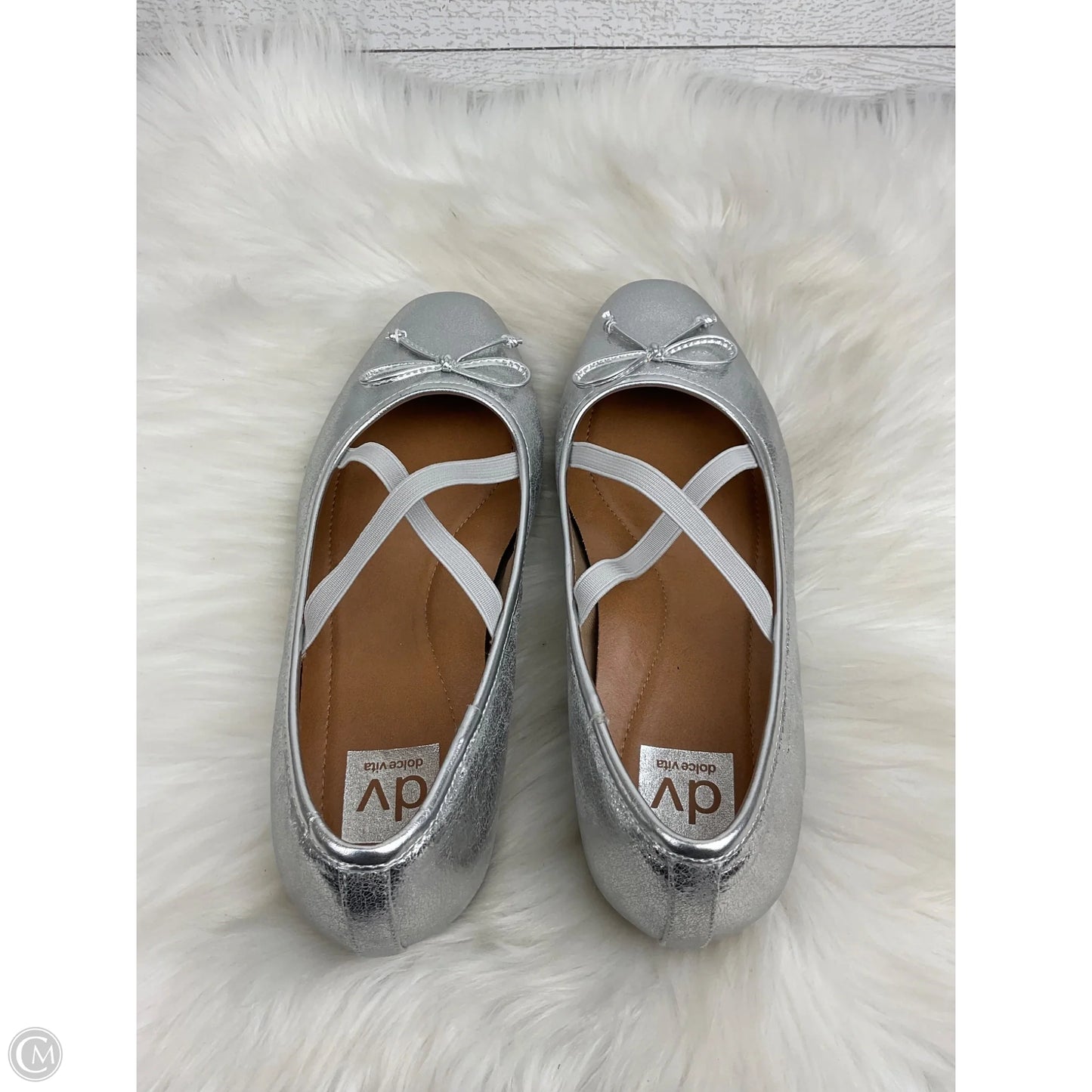 Shoes Flats By Dolce Vita In Silver, Size: 9