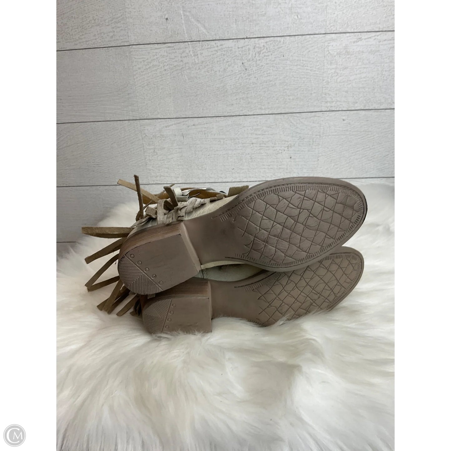 Boots Ankle Flats By Clothes Mentor In Tan, Size: 8