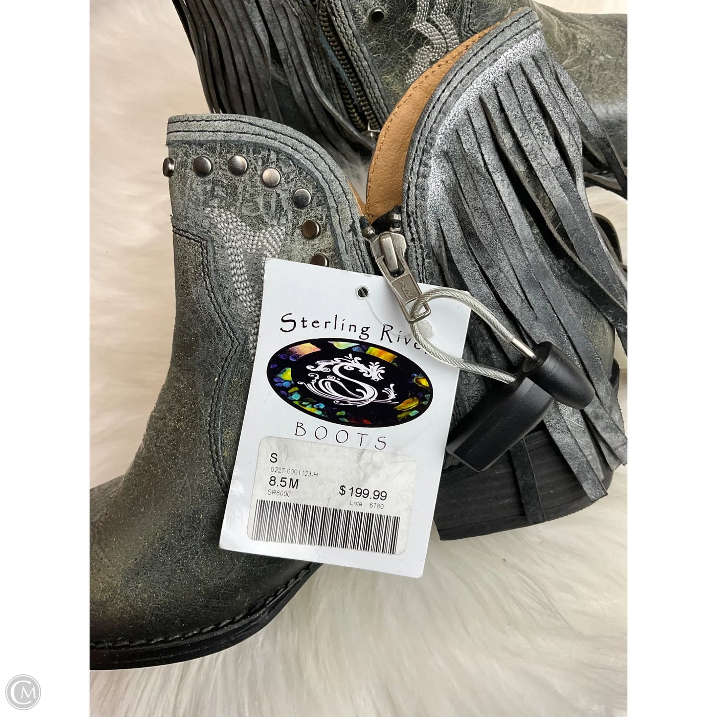 Boots Ankle Flats By Clothes Mentor In Grey, Size: 8.5