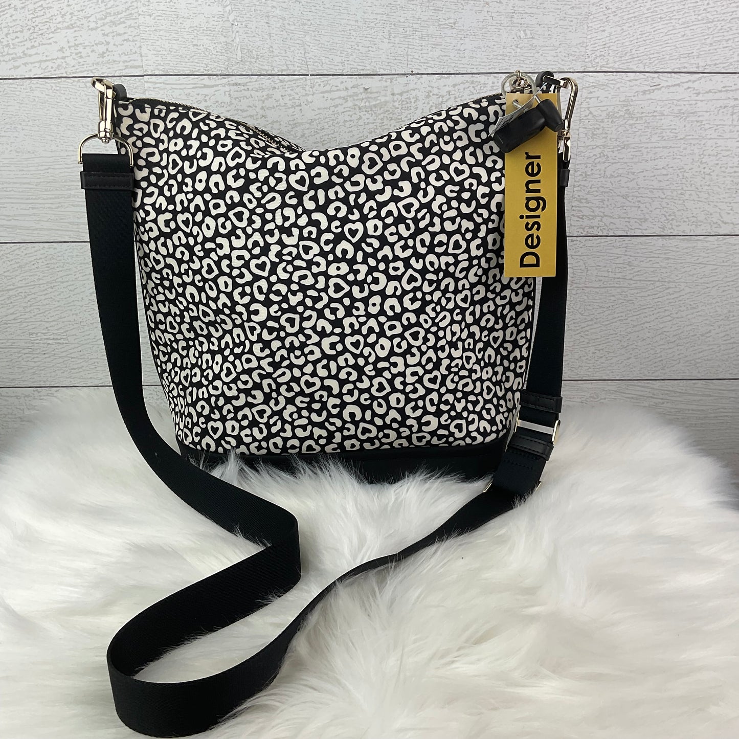 Crossbody Designer By Kate Spade, Size: Large