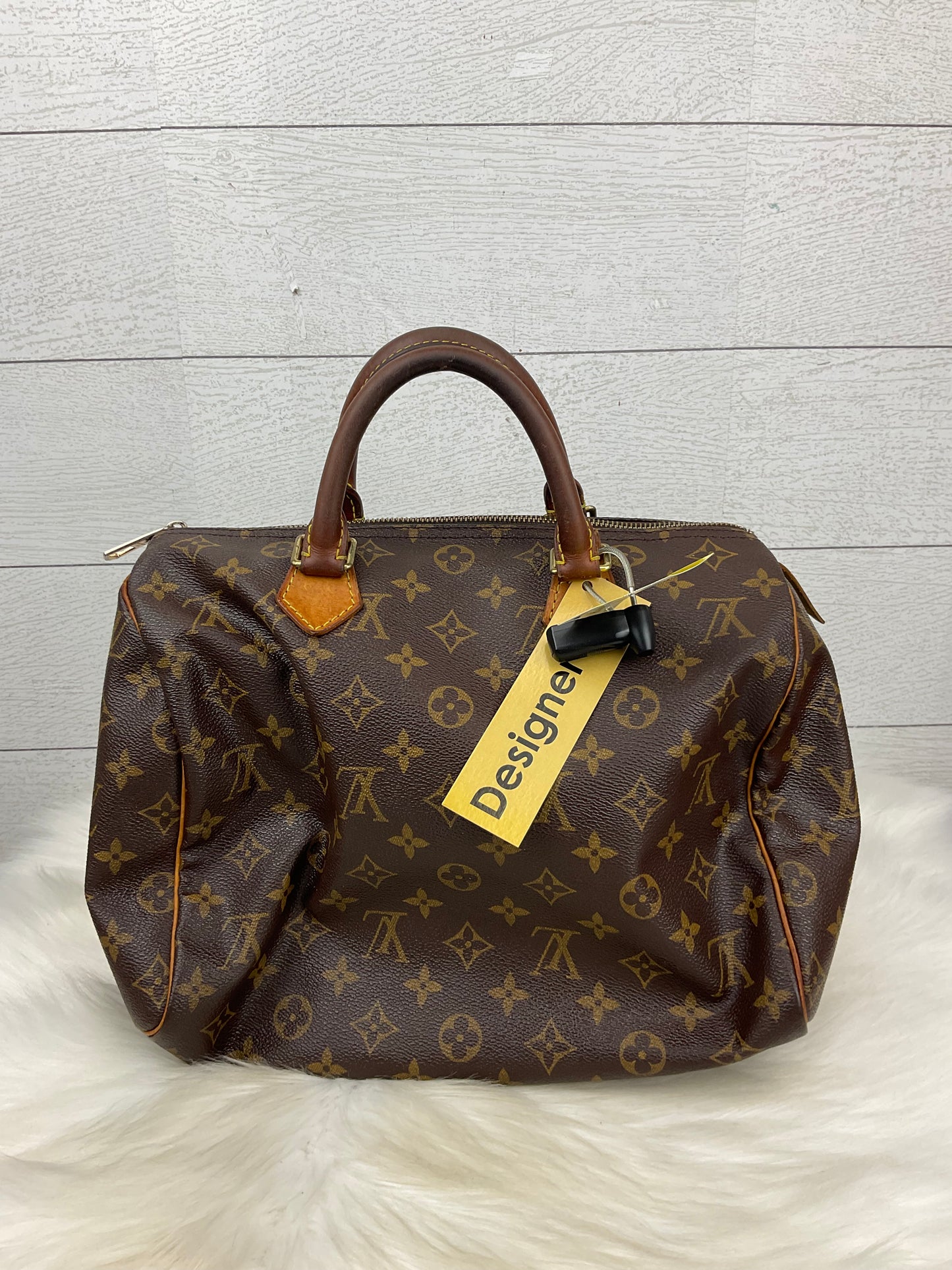 Handbag Luxury Designer By Louis Vuitton, Size: Medium