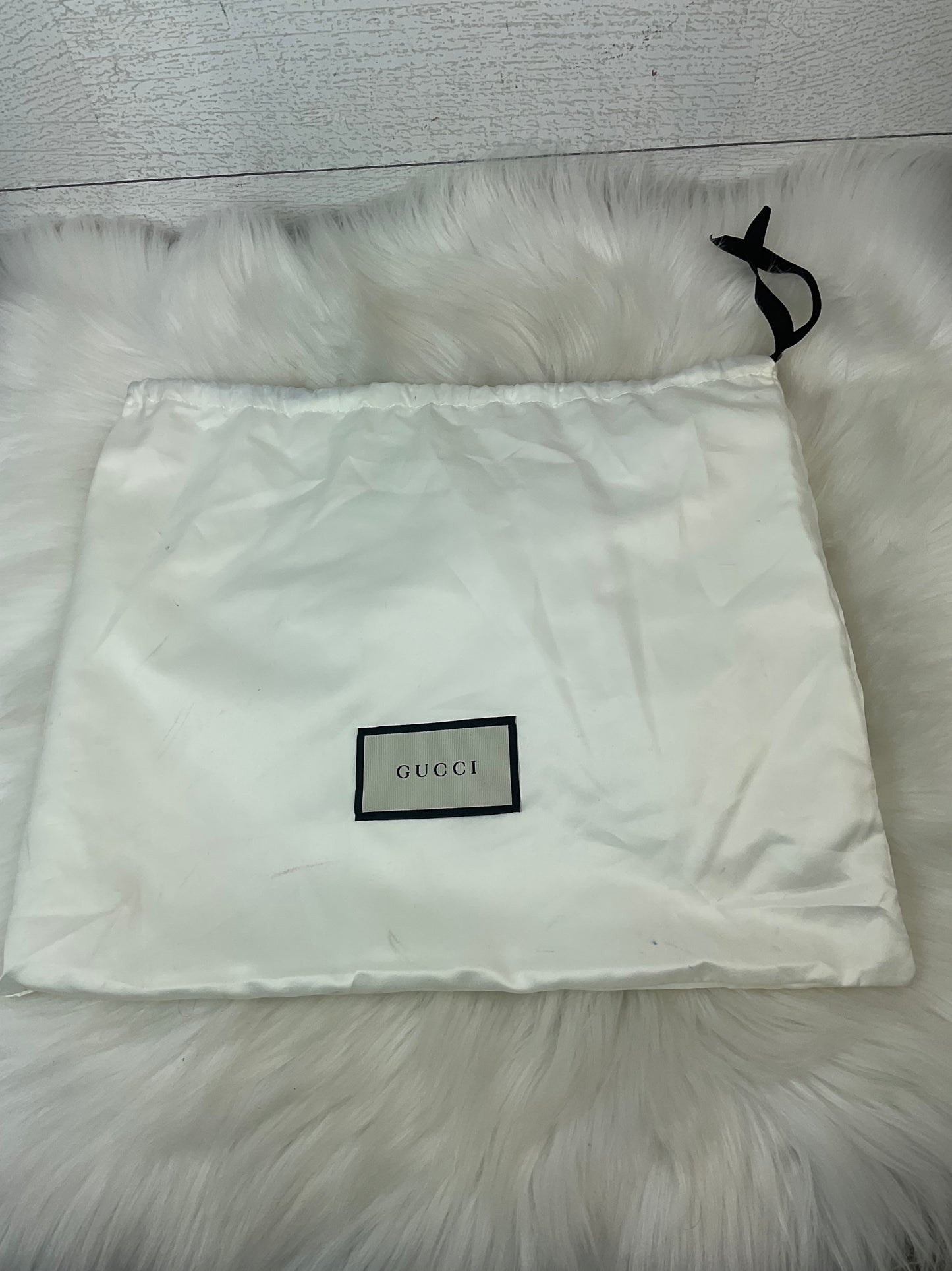 Crossbody Luxury Designer By Gucci, Size: Small